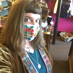 Meet your Posher, Lacy